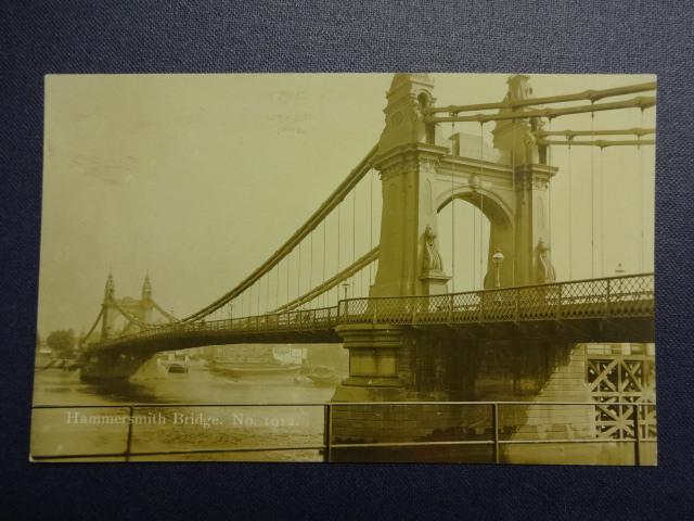 Hammersmith Bridge No. 1912