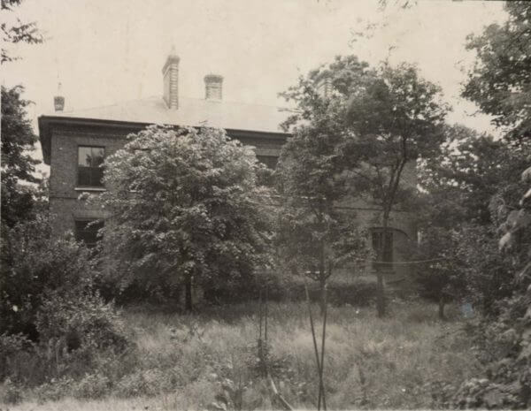 Castelnau House
