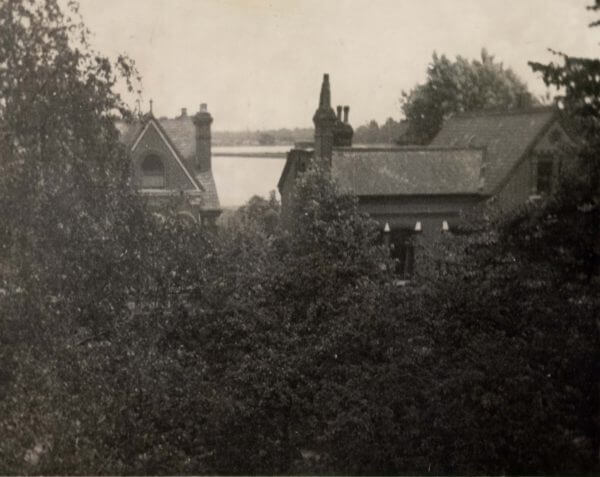 Castelnau House